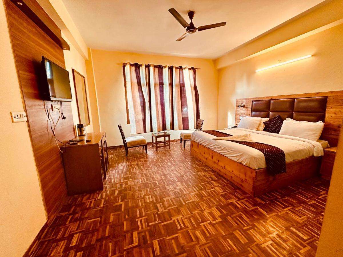 Hotel Grand Kalinga - Near Volvo Bus Stand Manali Exteriér fotografie